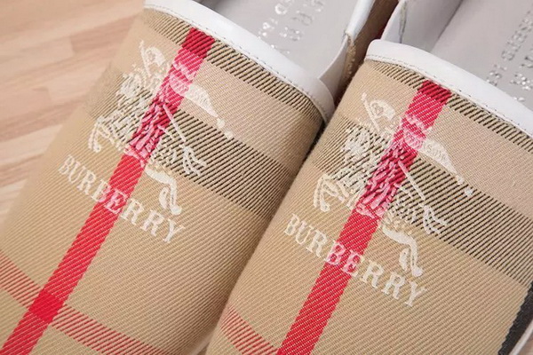 Burberry Men Loafers--014